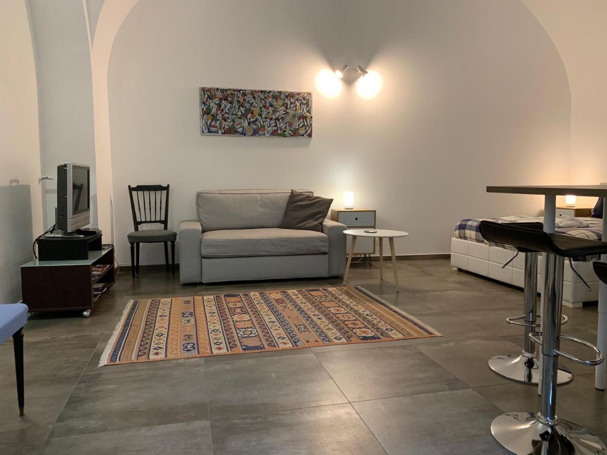 Appartamento Zziny House Aeroporto di Catania Fontana Rossa Esterno foto