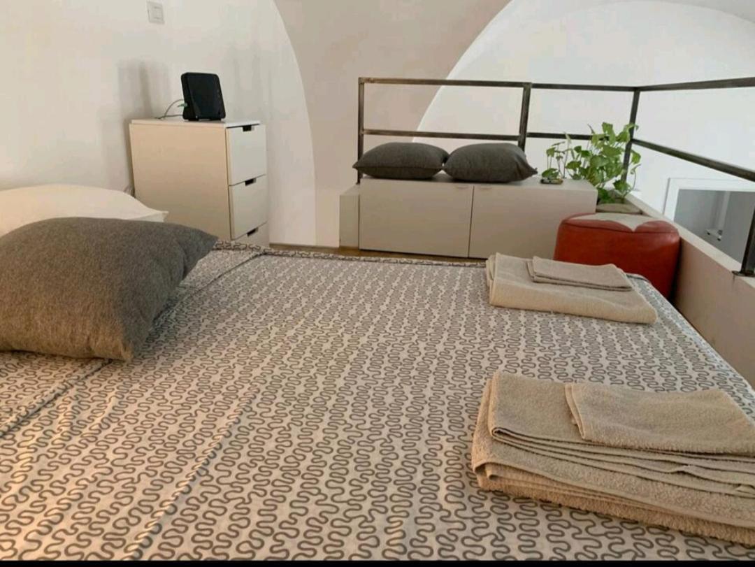 Appartamento Zziny House Aeroporto di Catania Fontana Rossa Esterno foto
