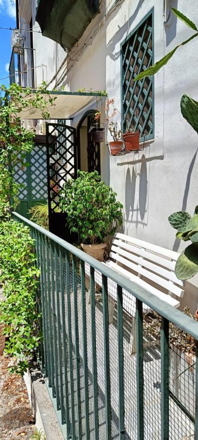 Appartamento Zziny House Aeroporto di Catania Fontana Rossa Esterno foto